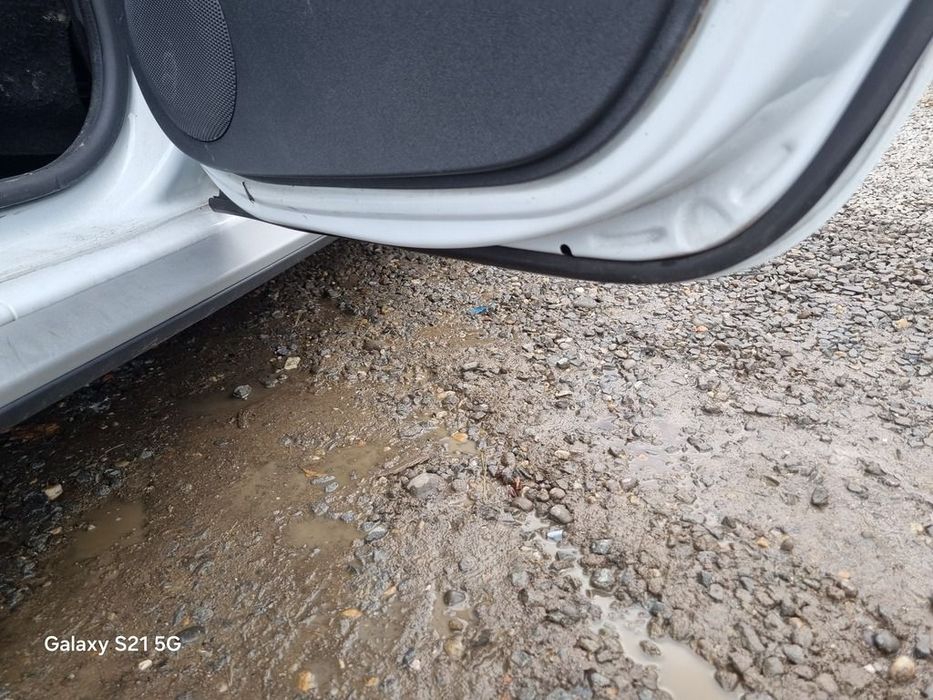 Usa Dreapta Spate Dacia Duster Facelift 2013 - 2018 SUV 4 Usi Blanc Glacier 369 (1384)