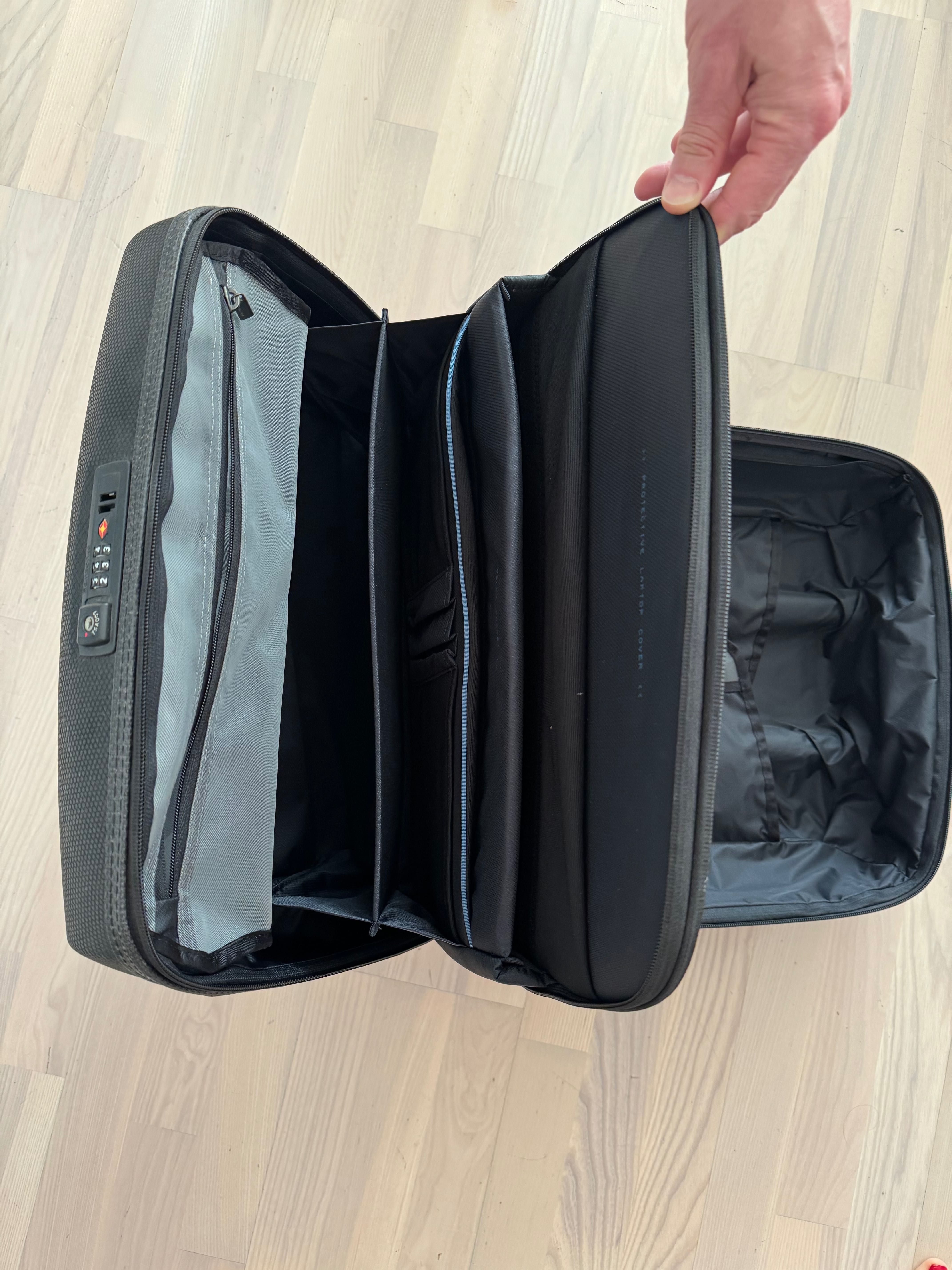 Samsonite Lite-Sphere Hardside Business trolley