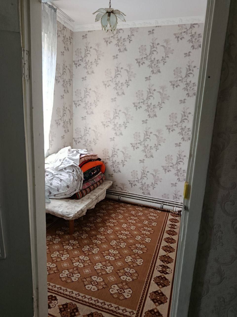 Chilonzor 19 kv 2*3 xonali hamma sharoitlar bor 350$ lubboyiga srochni