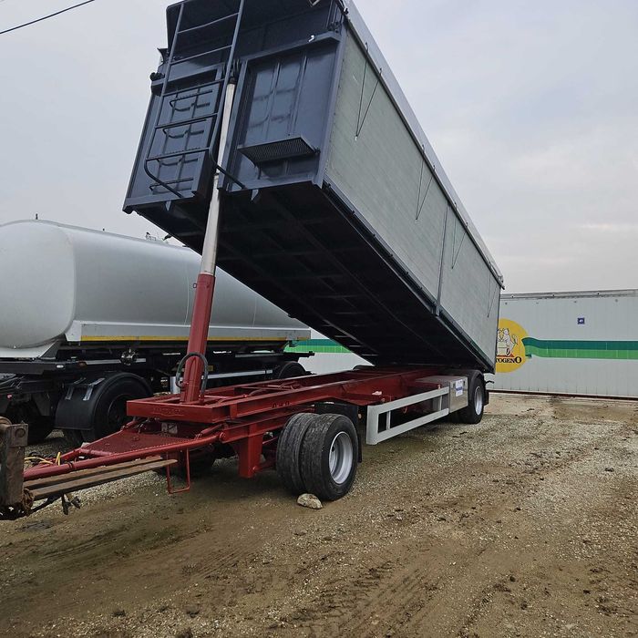 Remorca basculabila agricola