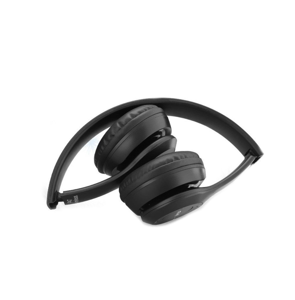 P47 Безжични сгъваеми Bluetooth слушалки - черни