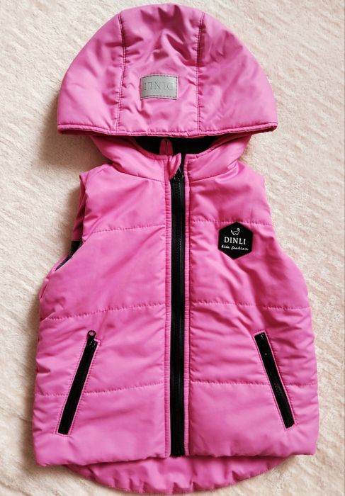 Утеплённая жилетка для девочки р.104 (3,5-5лет)