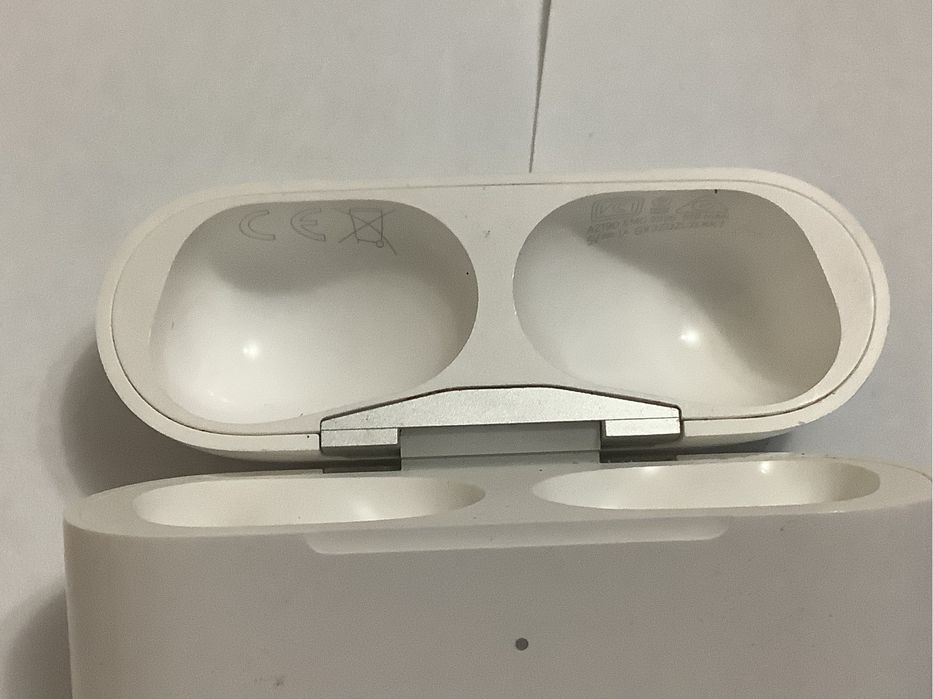 Dock Apple AirPods Pro SKU A2083-A2084-A2190