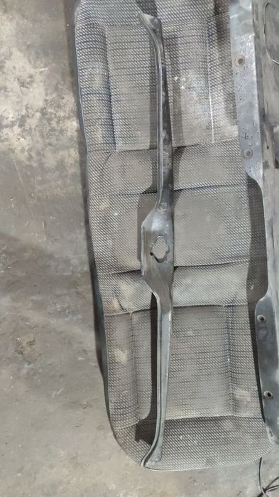 Продам запчасти на пассат Б3 универсал и седан