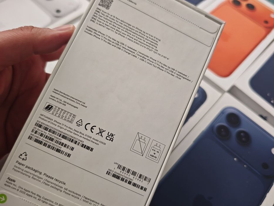 НАЛИЧНИ iPhone 17 Pro Max 256GB Cosmic Orange , Deep Blue , Silver