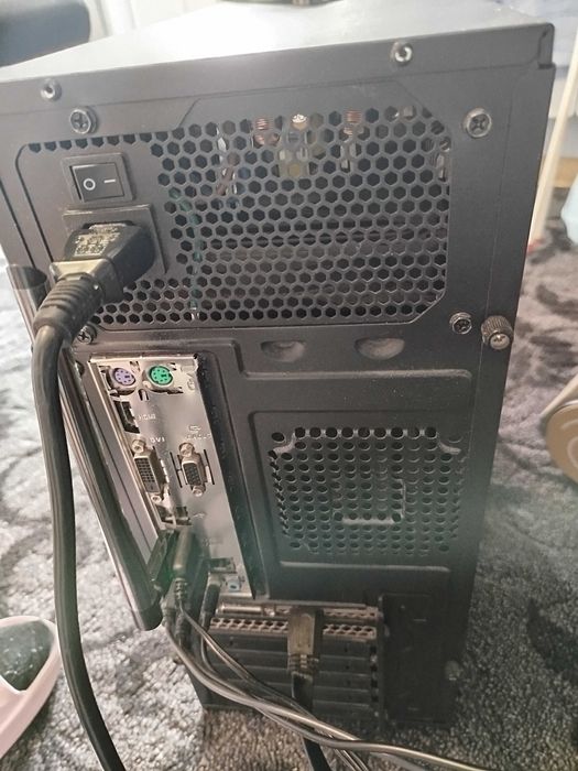 Настолен компютър