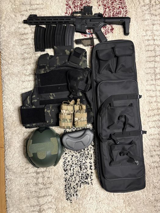 Airsoft echipament + arma m9 Double eagle metal 1:1