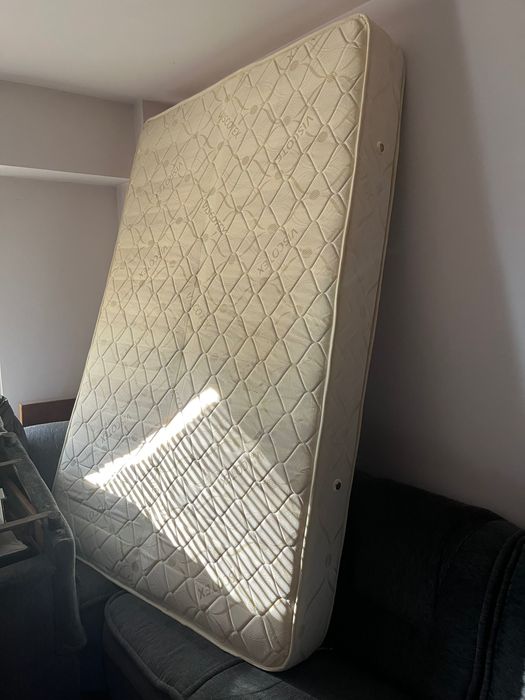 Vând saltea Premium Viscotex !!