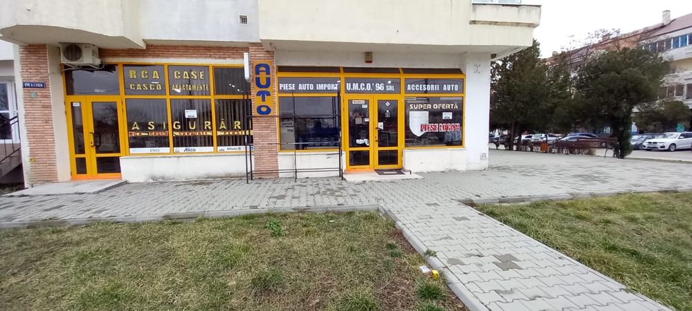 De Inchiriat/De vanzare spatiu comercial zona Mal 102m2