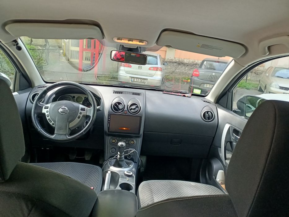 Nissan Nissan Qashqai 2008 4x4 ,OF ROAD, 2.0 Diesel 150 CP
Culoare gri