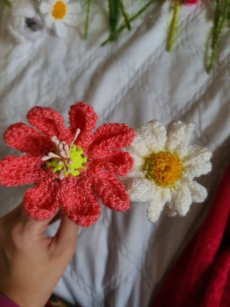 Martisoare handmade- flori crosetate