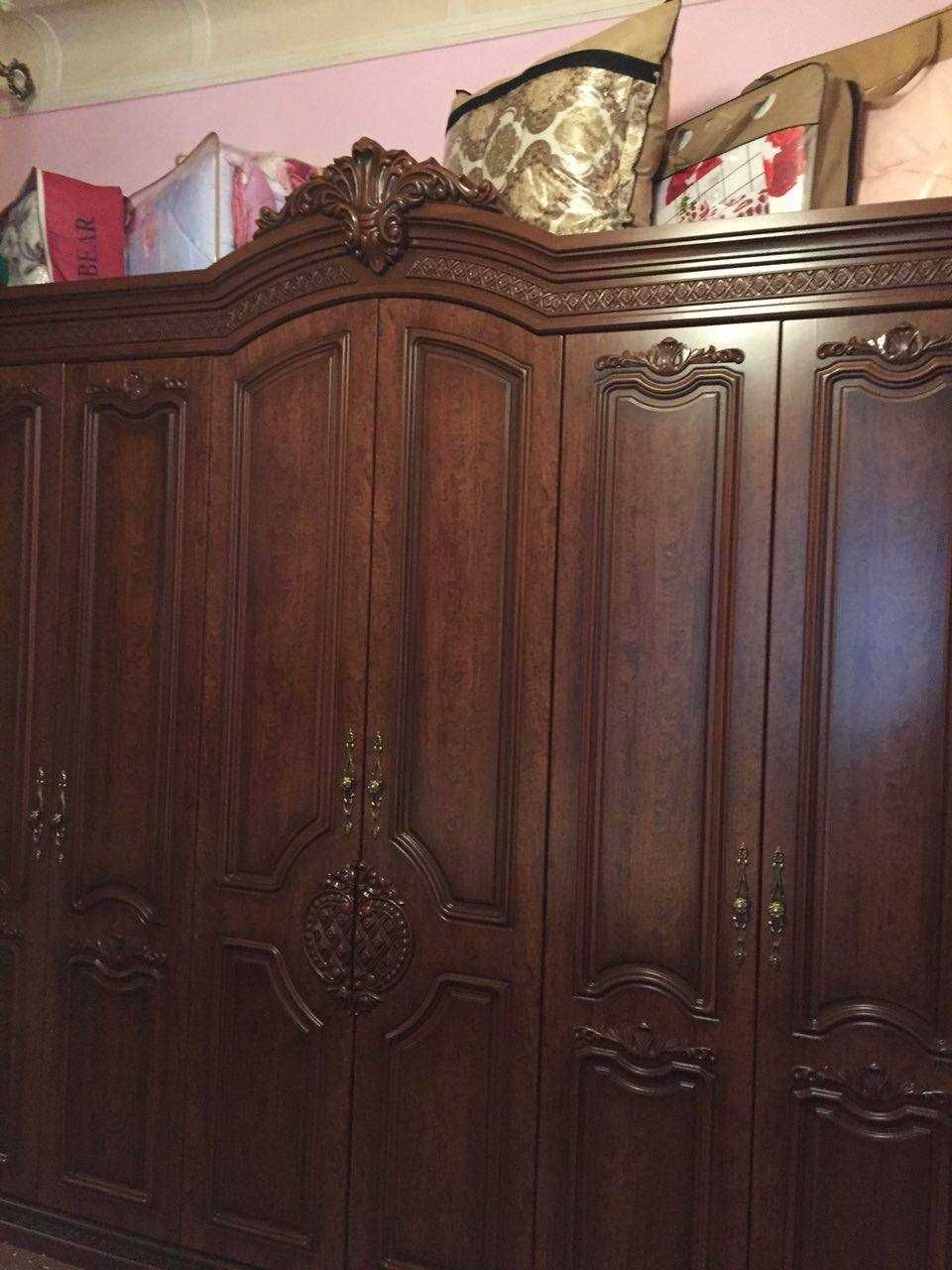 Мебельный комплект в отличном состоянии