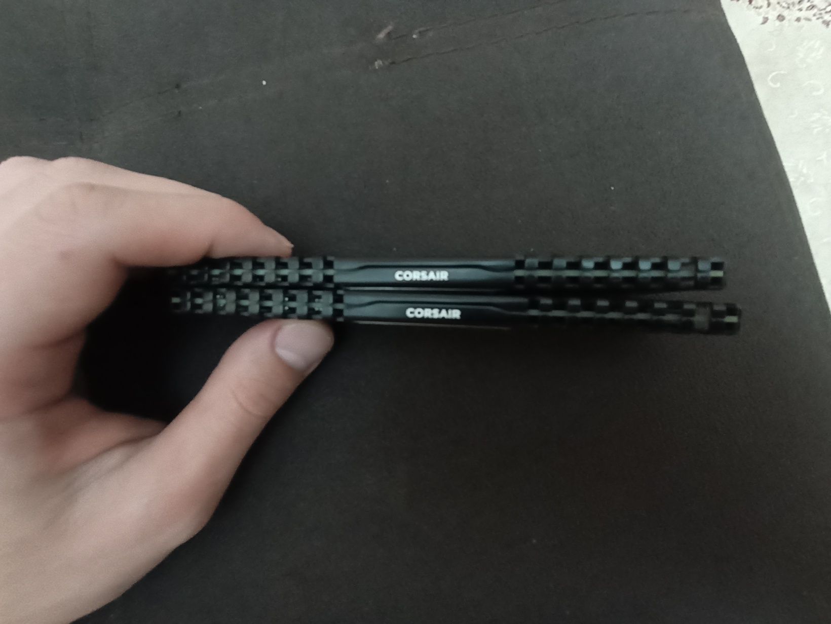 Операвтивная память DDR4 8 Гб