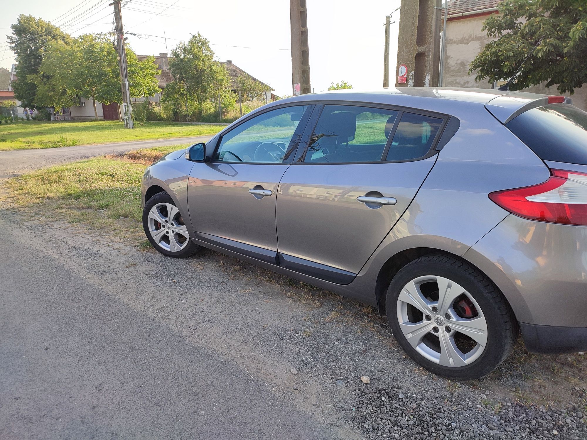 Schimb megane 3 2009 1.9dci cu duba marfa