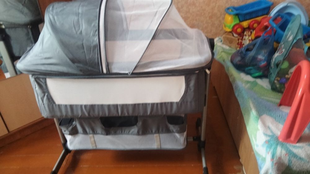 Продам детскую кровать-люльку.