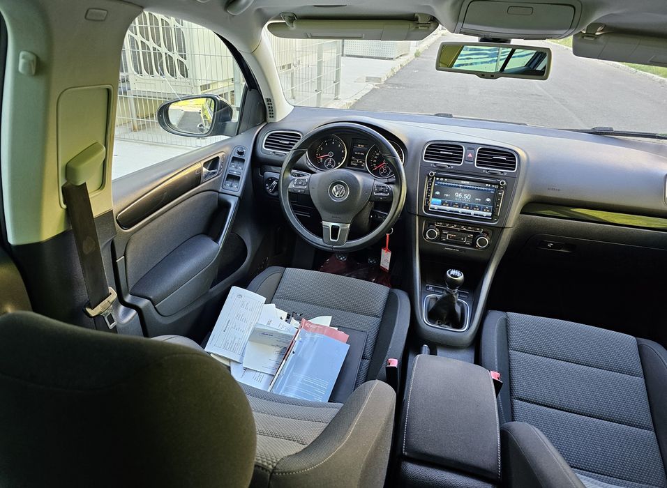 VW Golf 6 1.4TSI Navigatie SenzoriParcare Clima Cameră PilotAuto