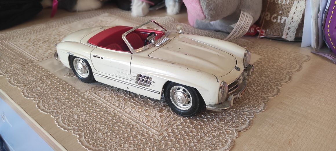 Метална количка Mercedes Benz 300SL Roadster мащаб 1:18