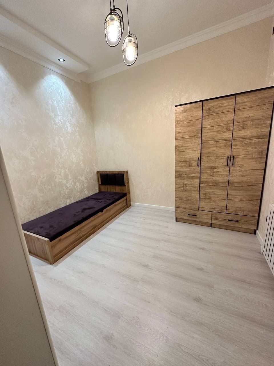 Махаля Агротехник   яшнабад. 4.4 сотки  135кв.м