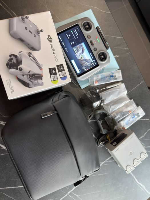 DJI Mini 4 Pro Fly More Combo