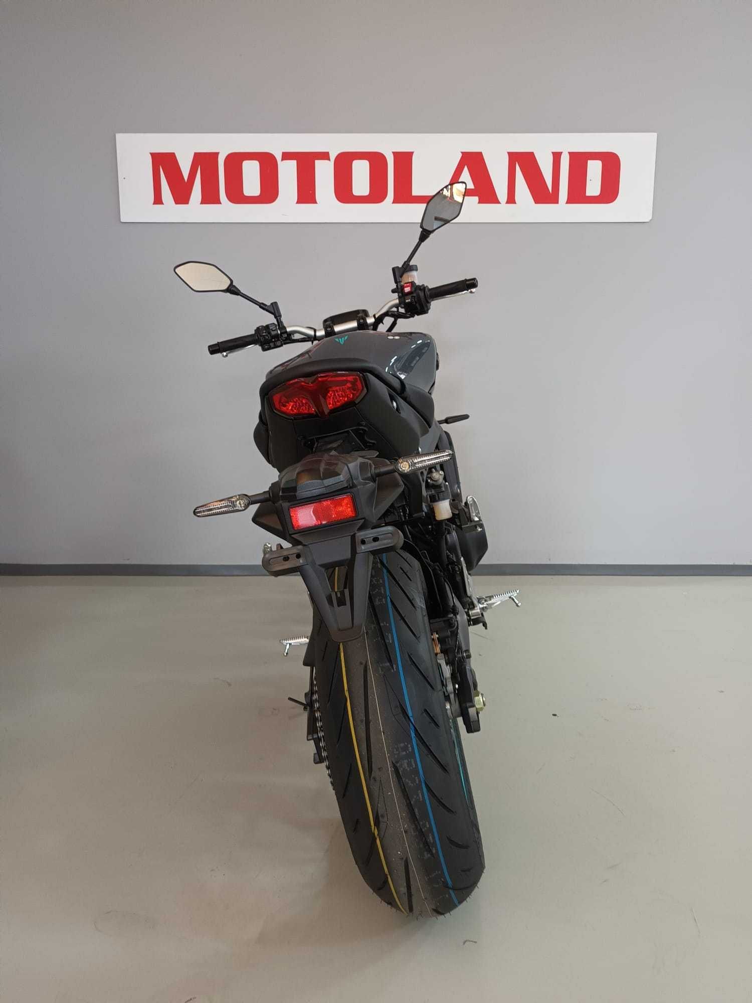 Motocicleta MT-09 2023