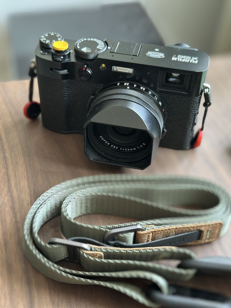 Fujifilm X100V, squarehood, weather kit и още много аксесоари!