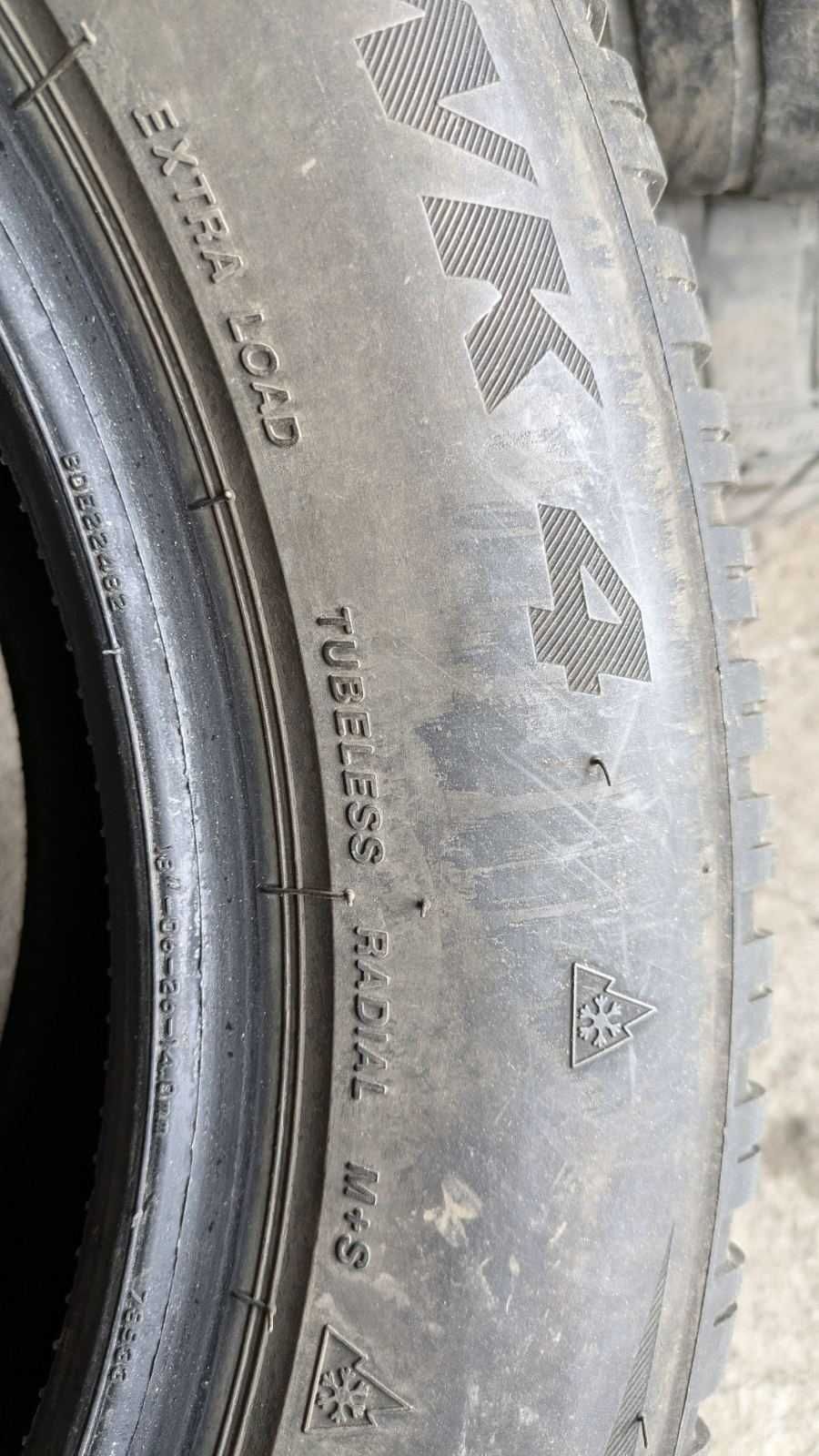 Продавам комплект зимни гуми "Firestone Winterhawk 4"
