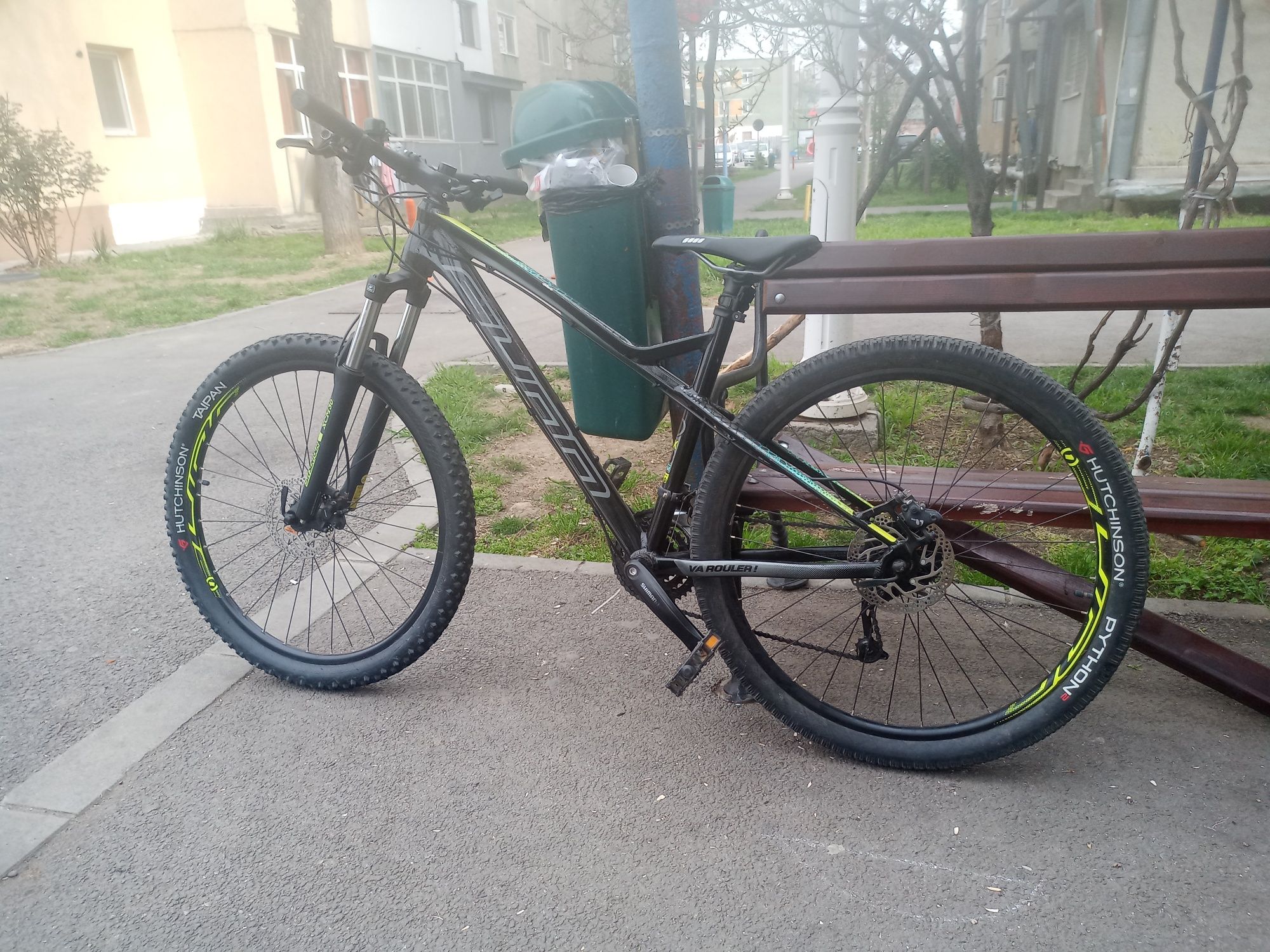 Vând bicicleta Tox s3