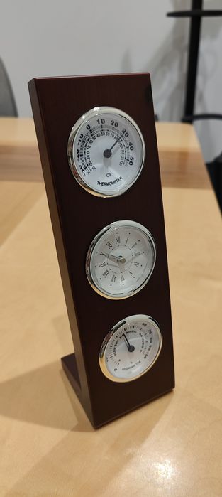 Метеостанция настольная деревянная