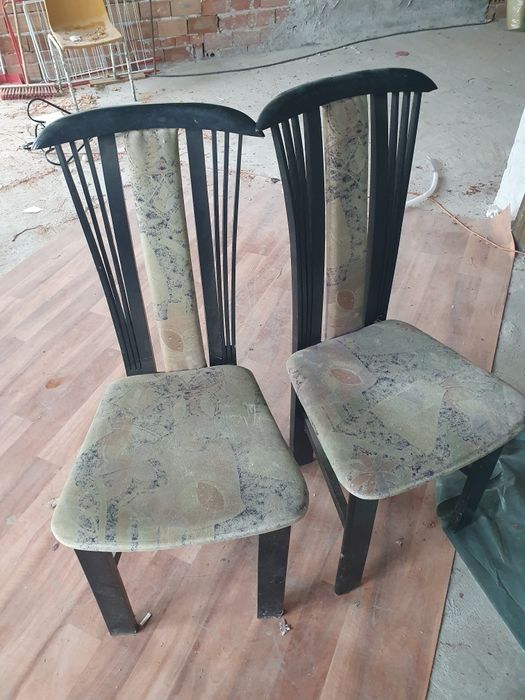 продавам четери стола