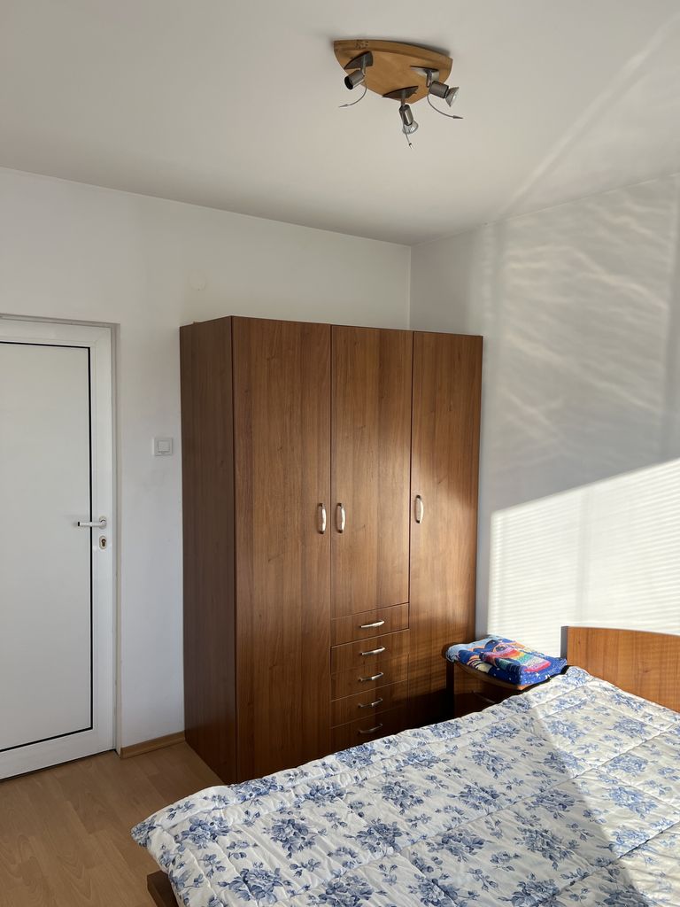 Дава се под наем Двустаен апартамент в Дупница - 55 кв.м за 204 € - Снимка #3