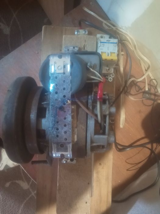 Продам точилку без камня.