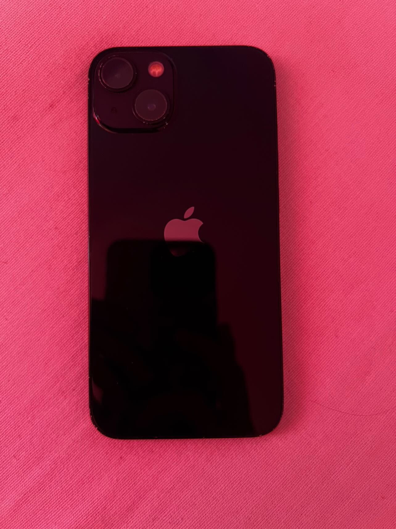 Продава се iphone13