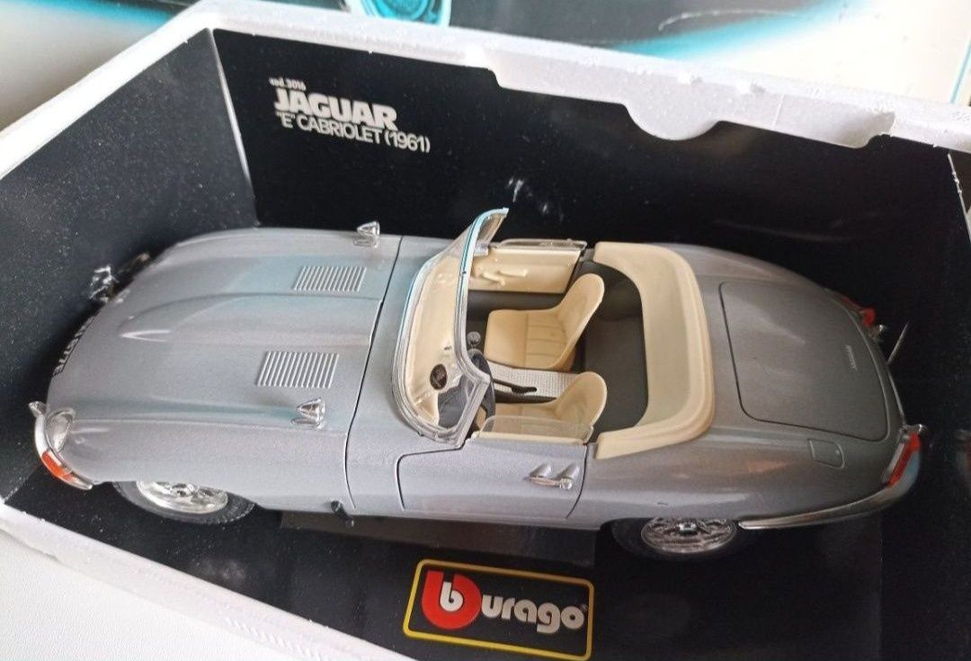 Jaguar E cabriolet bburago 1:18
Scara 1:18
Bburago
Pozele reflectă rea