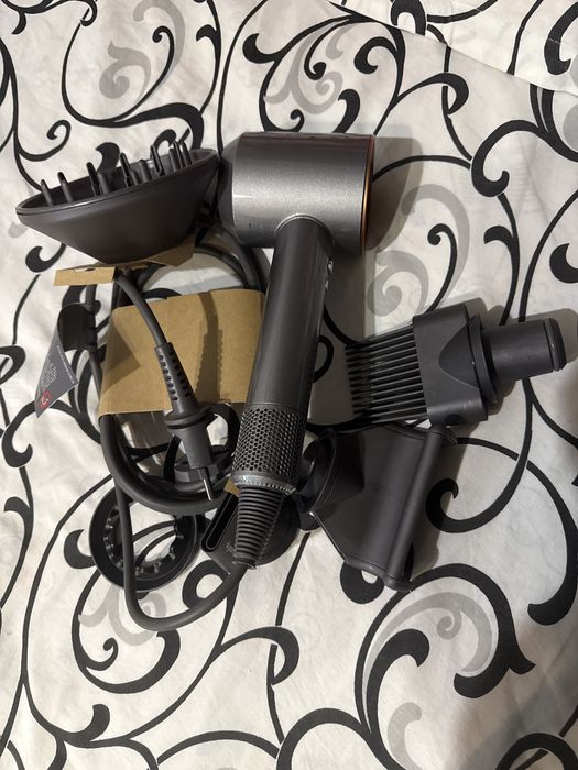 Uscator de par Dyson HD07 supereonic nickel