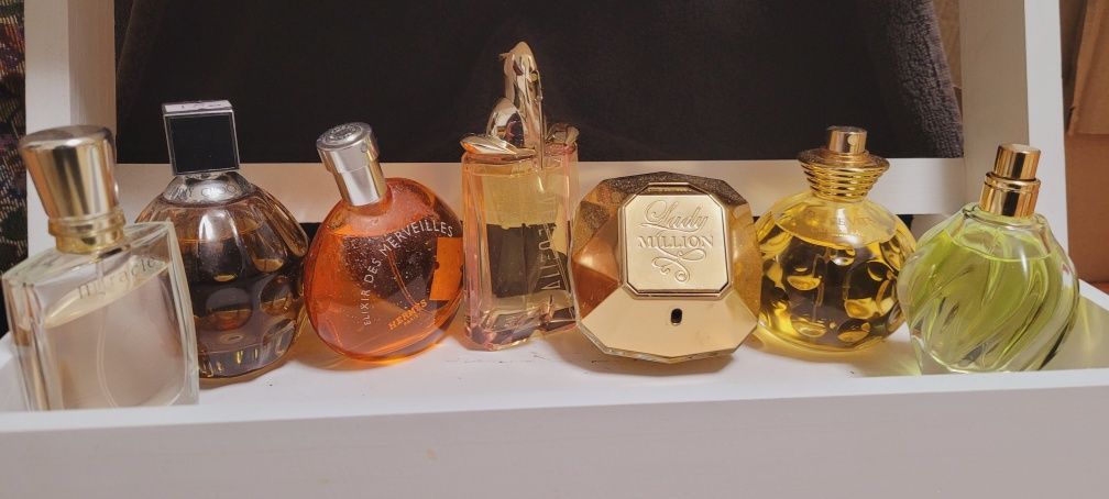Parfumuri femei și bărbați
