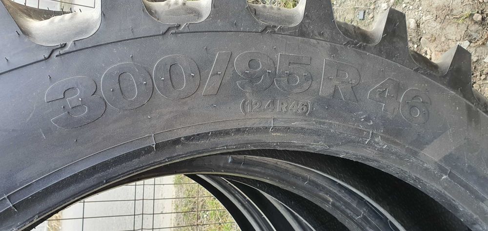 300/95R46 varianta radiala pentru 12.4-46 cauciucuri Legumicole