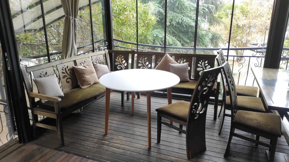 Маси ,пейки ,столове от бук