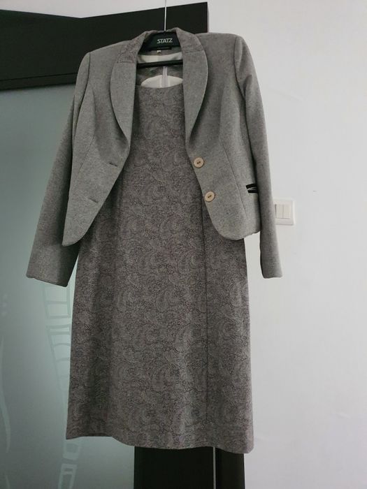 Costum cu rochiță