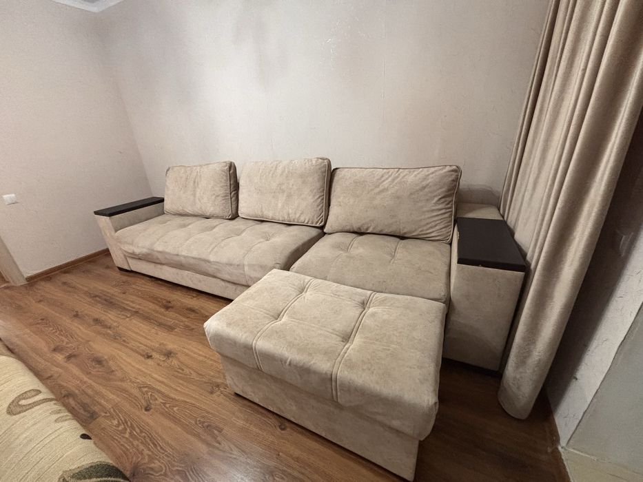 Продается диван.