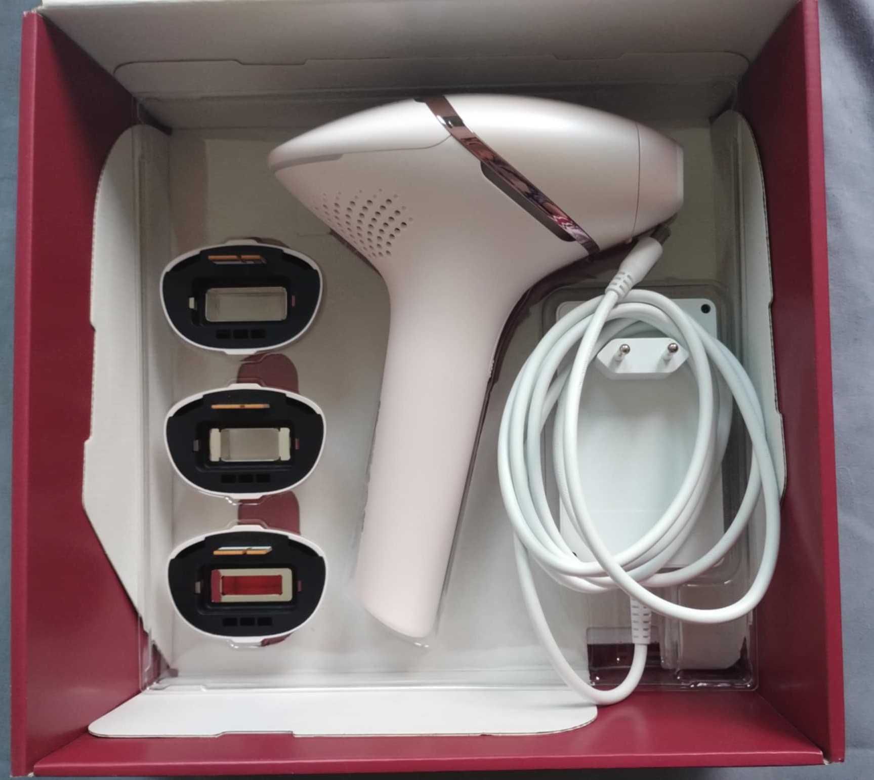 фотоепилатор Phillips Lumea BRI957/00
