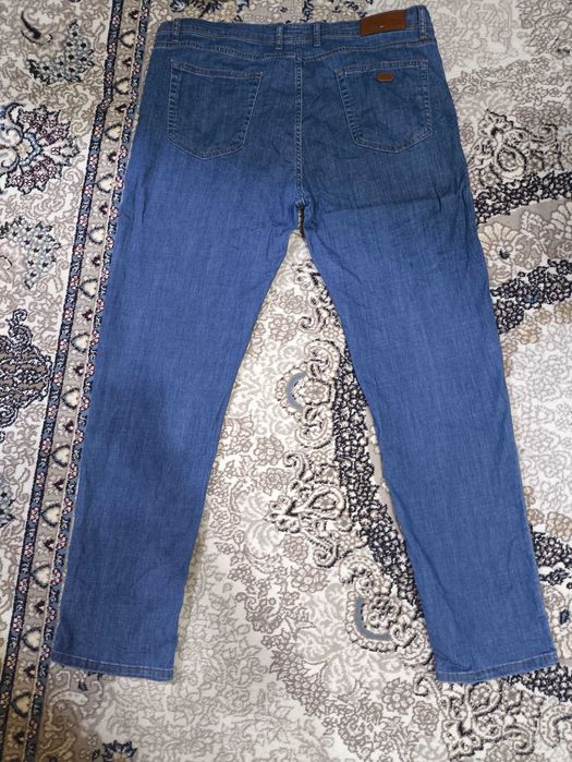 Продам мужские джинсы, один раз одеты