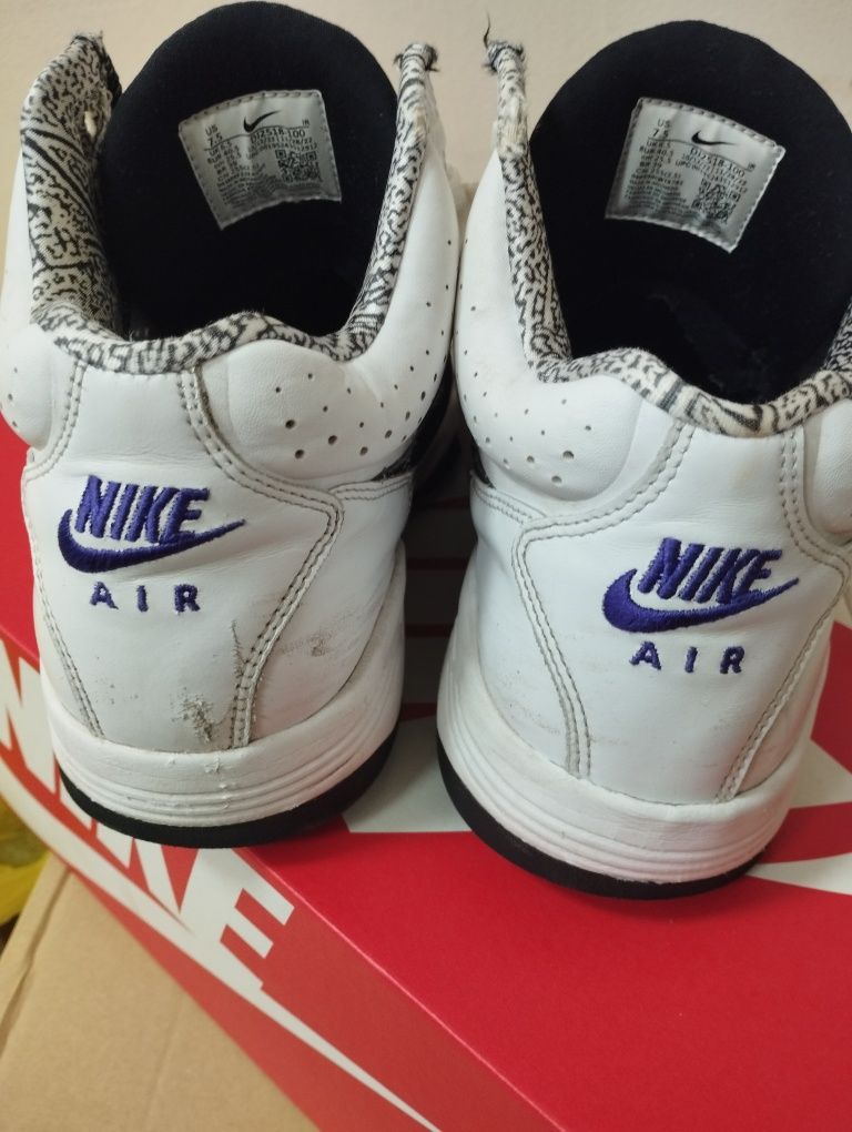 Маратонки NIKE AIR FLIGHT Lite Mid