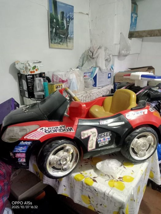 Продаются детский машина и мотоцикл