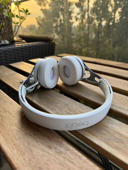 Casti Beats EP originale in stare excelenta - cu fir - alb