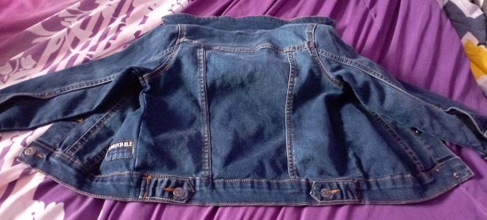 Дънков лот от две якета ново и като ново общо 30 лв,104-110,4-5 г.