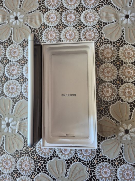 Samsung s21 fe отличен