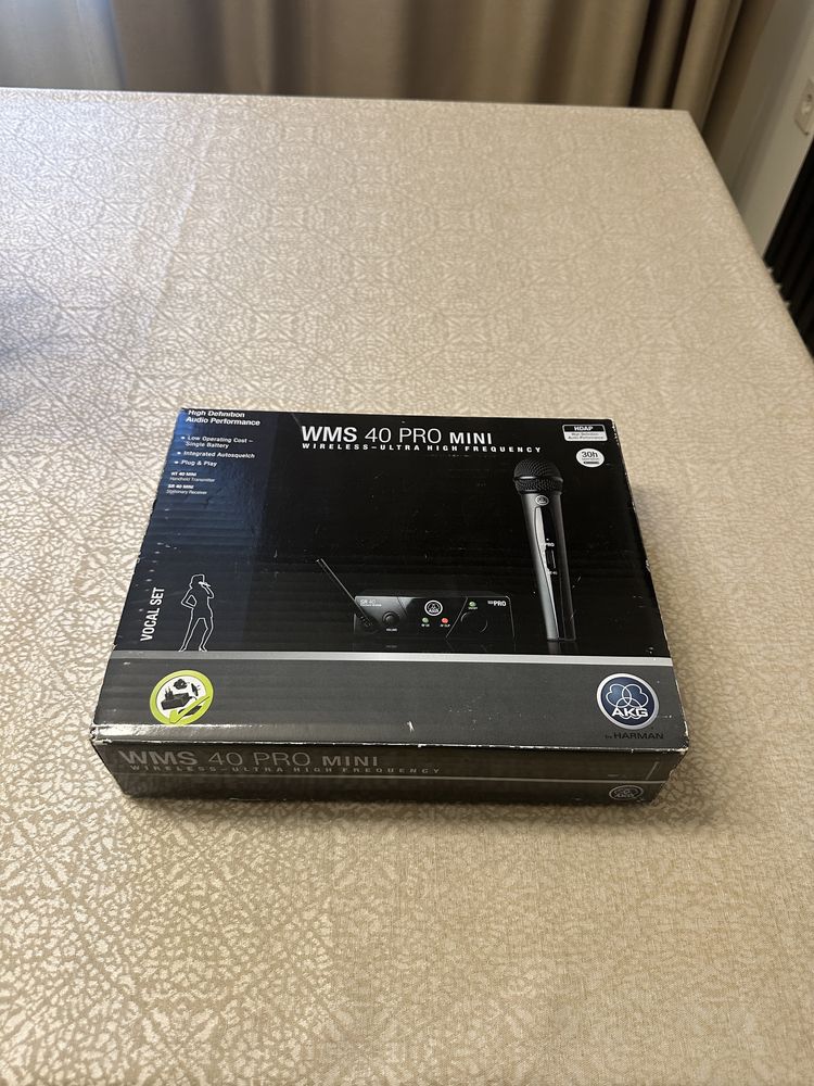 Продаю Микрофон AKG WMS40 pro mini абсолютно новый