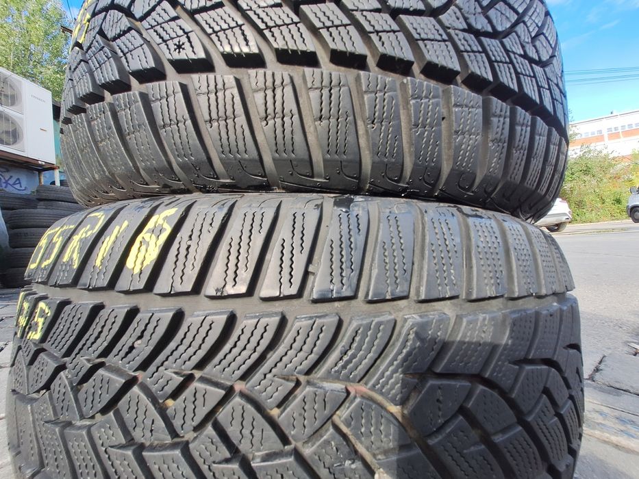 2 anvelope iarna 215/55r16 Goodyear Montaj Gratuit