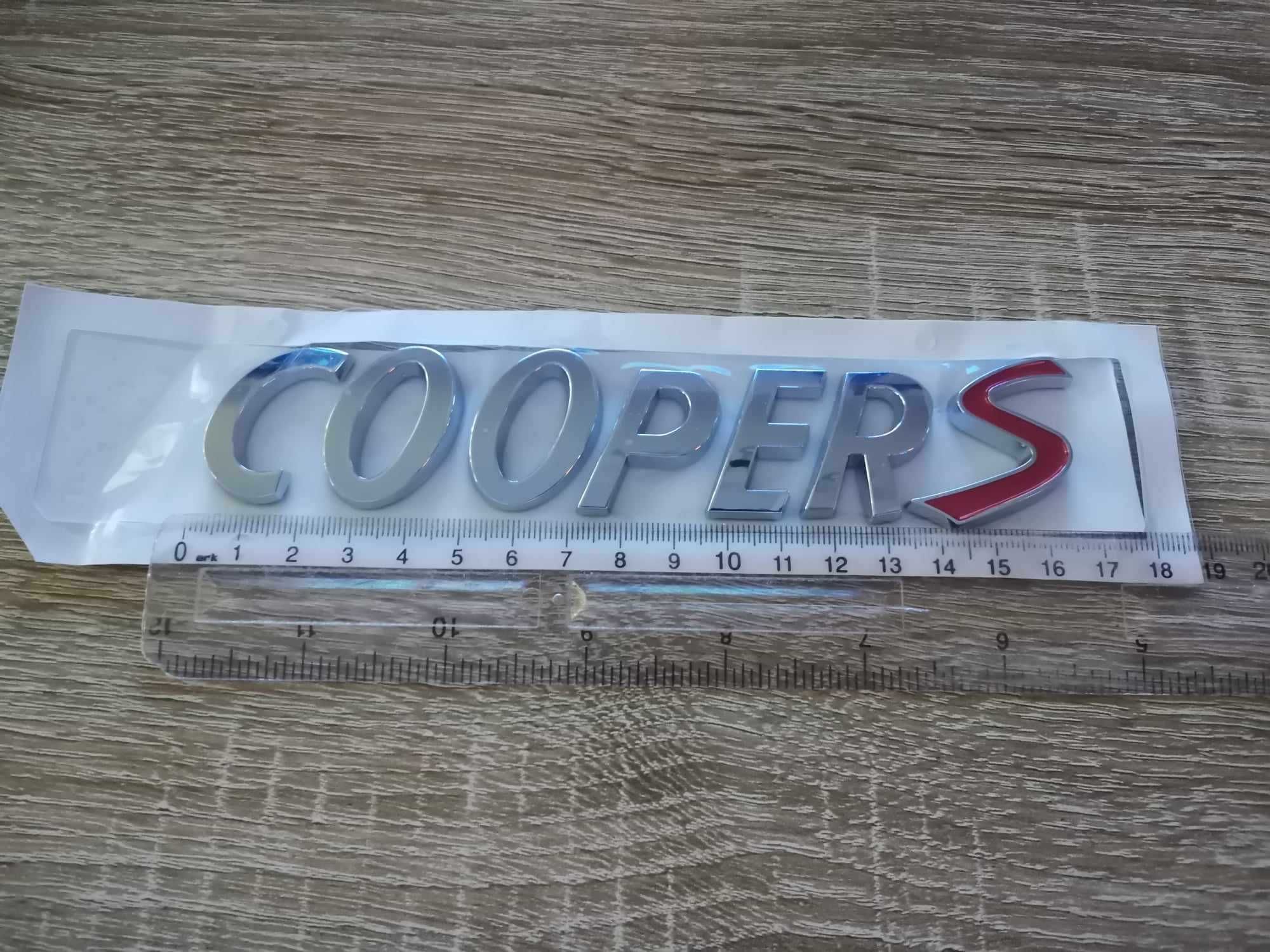 сребриста емблема MINI Cooper S