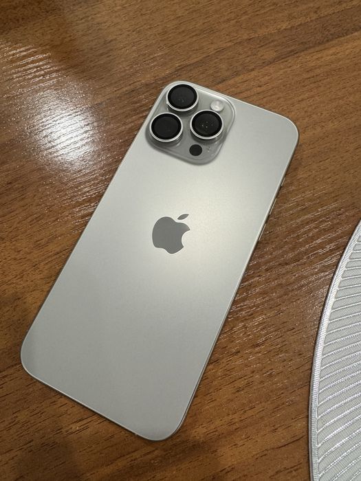 IPhone 16 pro max, цвет титан, 512 Гб